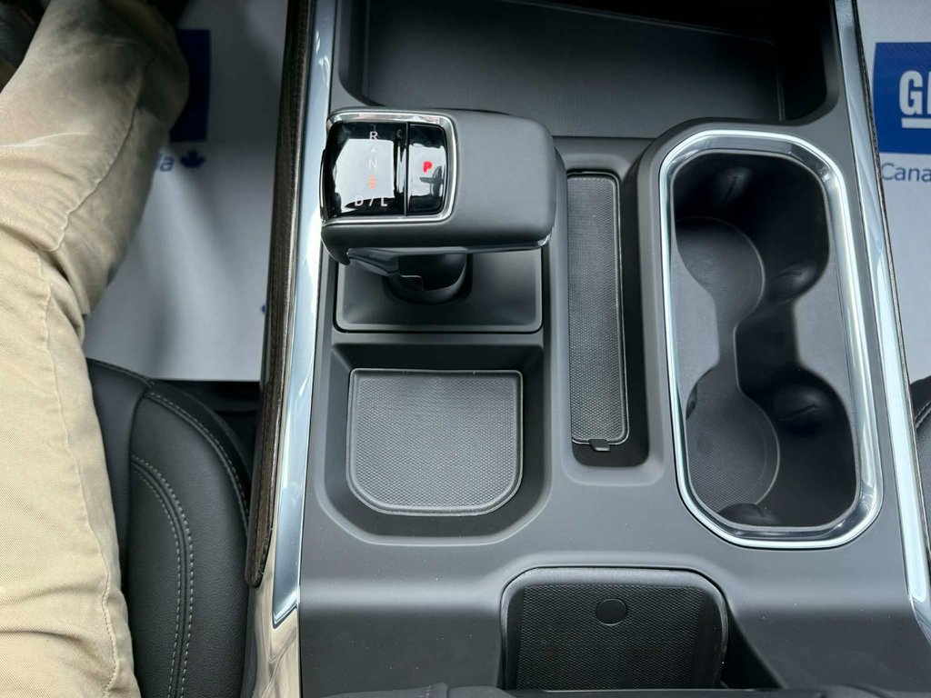 2026 Chevrolet Silverado 1500 RST in Edmundston, New Brunswick - 16 - w1024h768px