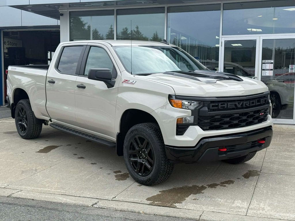 2026 Chevrolet Silverado 1500 Custom Trail Boss in Edmundston, New Brunswick - 2 - w1024h768px