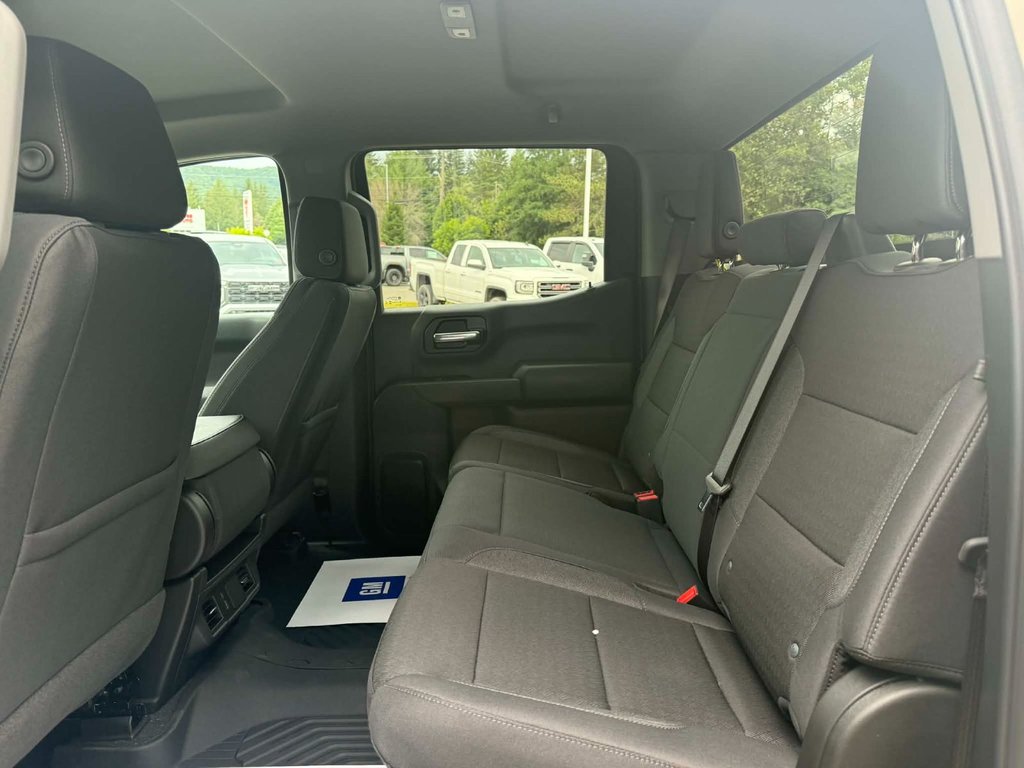2026 Chevrolet Silverado 1500 Custom Trail Boss in Edmundston, New Brunswick - 13 - w1024h768px