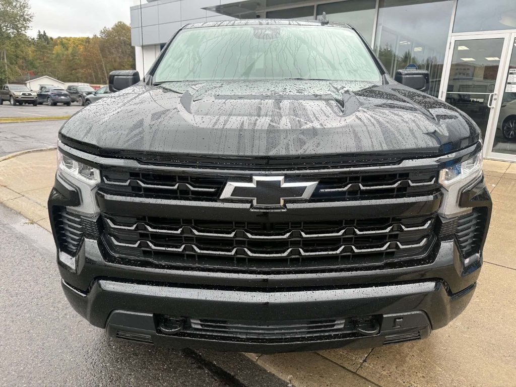 Chevrolet Silverado 1500 RST 2026 à Edmundston, Nouveau-Brunswick - 3 - w1024h768px
