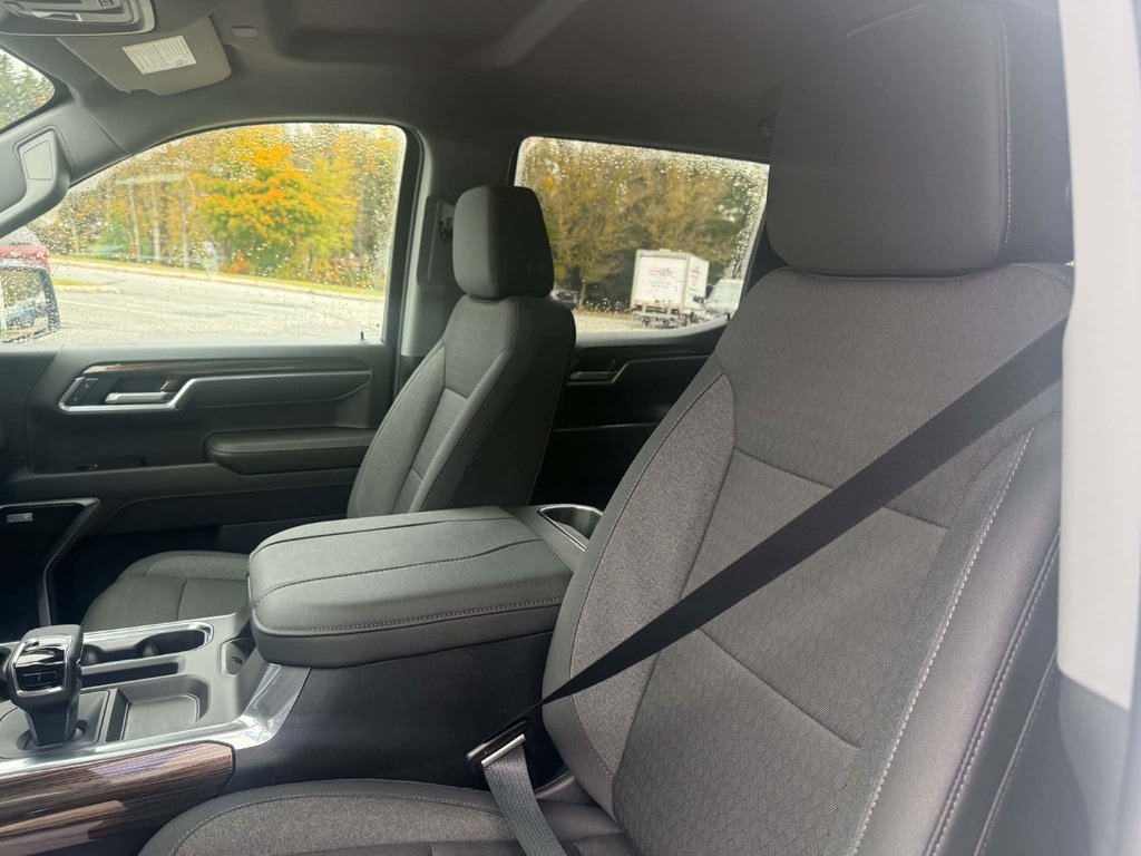 2026 Chevrolet Silverado 1500 RST in Edmundston, New Brunswick - 16 - w1024h768px