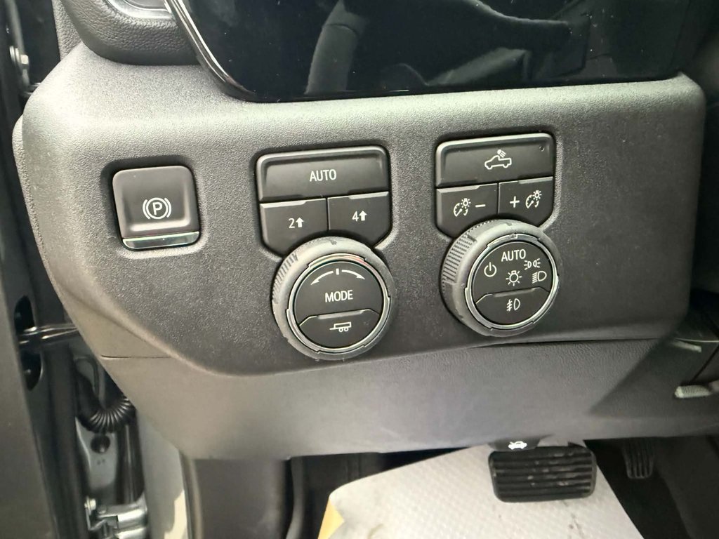 2026 Chevrolet Silverado 1500 RST in Edmundston, New Brunswick - 9 - w1024h768px