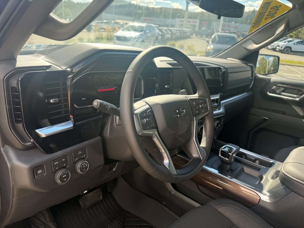 Chevrolet Silverado 1500 LT Trail Boss 2026 à Edmundston, Nouveau-Brunswick - 16 - w1024h768px