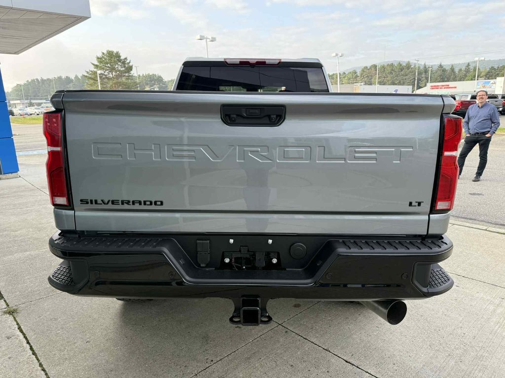 Chevrolet Silverado 2500 4WD LT Crew  2026 à Edmundston, Nouveau-Brunswick - 7 - w1024h768px