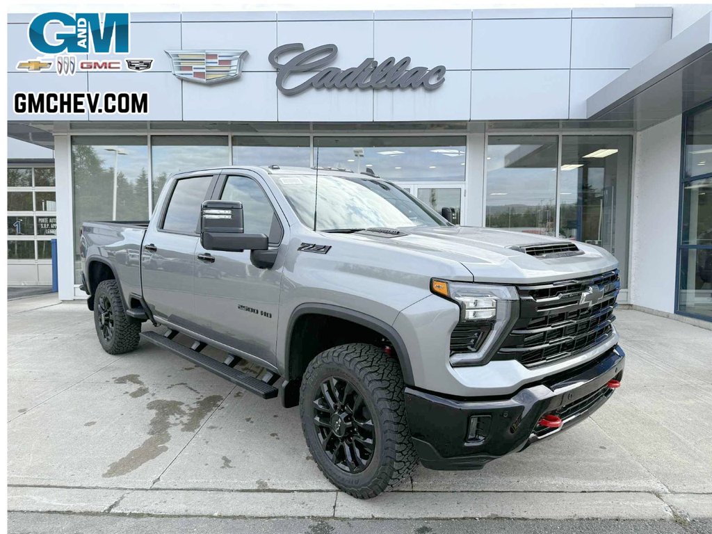 Chevrolet Silverado 2500 4WD LT Crew  2026 à Edmundston, Nouveau-Brunswick - 1 - w1024h768px