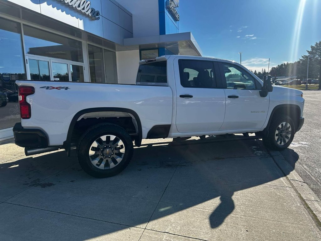 2025  SILVERADO 2500 HD CUSTOM in Edmundston, New Brunswick - 3 - w1024h768px