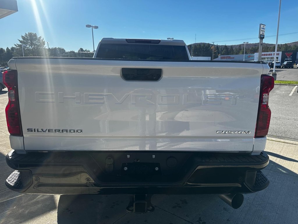 2025  SILVERADO 2500 HD CUSTOM in Edmundston, New Brunswick - 5 - w1024h768px