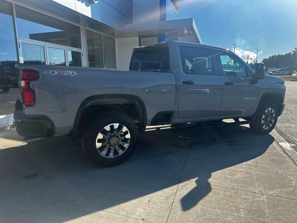 2025  SILVERADO 2500 HD CUSTOM in Edmundston, New Brunswick - 3 - w1024h768px