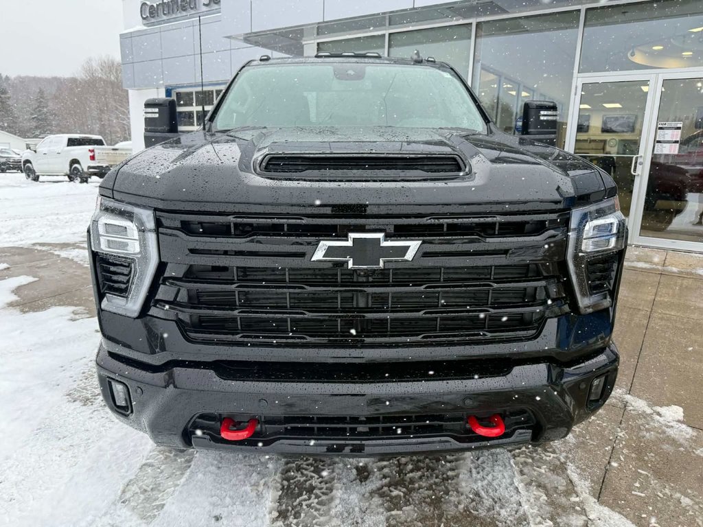 2026 Chevrolet Silverado 2500 HD LT in Edmundston, New Brunswick - 3 - w1024h768px