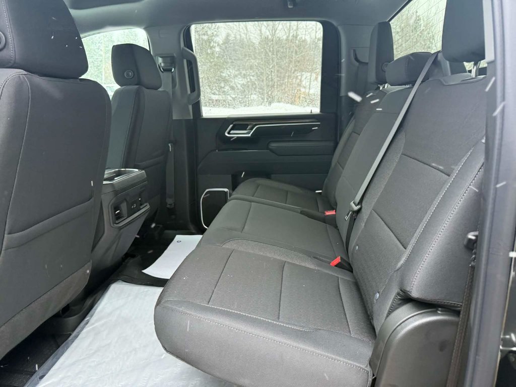 2026 Chevrolet Silverado 2500 HD LT in Edmundston, New Brunswick - 16 - w1024h768px