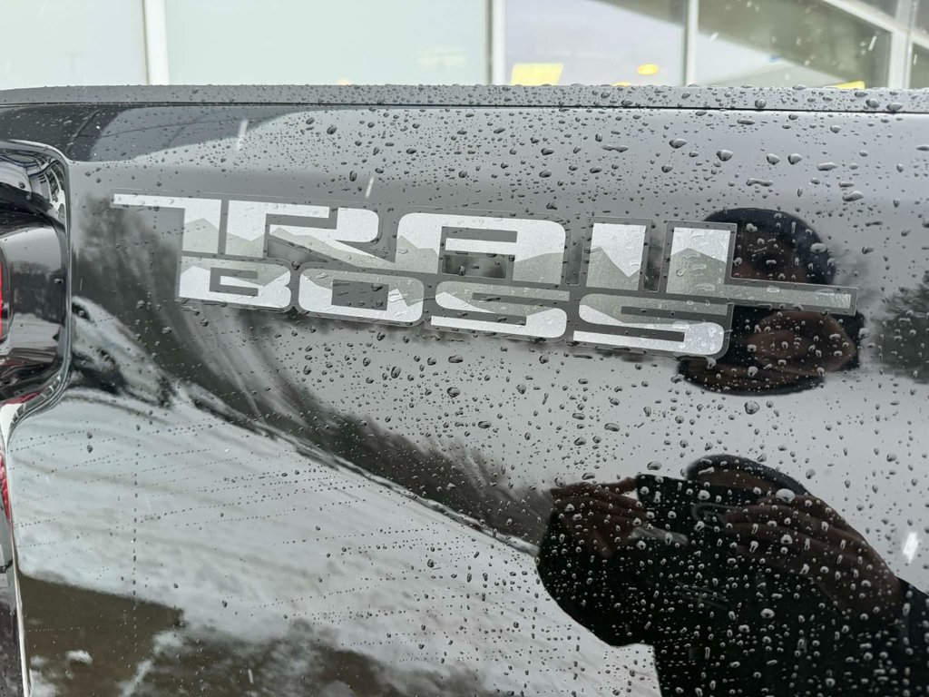 2026 Chevrolet Silverado 2500 HD LT in Edmundston, New Brunswick - 19 - w1024h768px