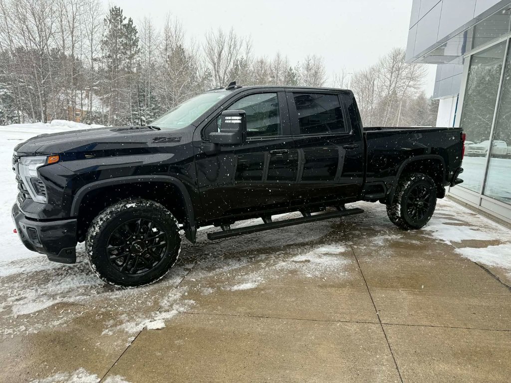 2026 Chevrolet Silverado 2500 HD LT in Edmundston, New Brunswick - 5 - w1024h768px