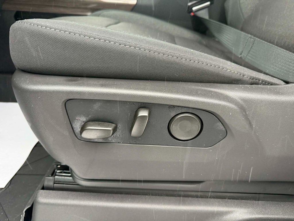 2026 Chevrolet Silverado 2500 HD LT in Edmundston, New Brunswick - 12 - w1024h768px