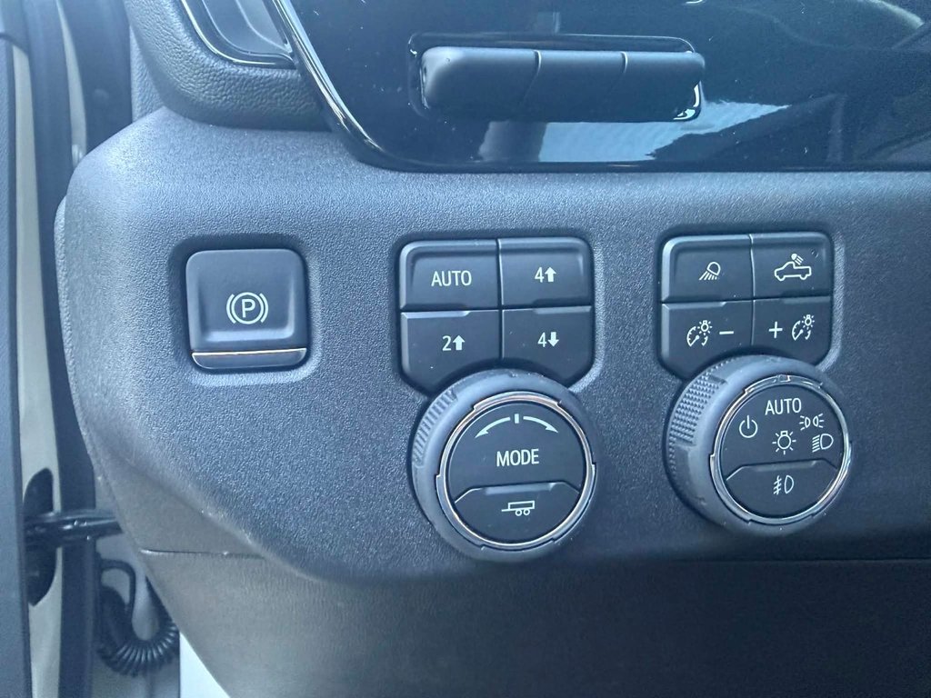 2026 Chevrolet Silverado 2500 HD ZR2 in Edmundston, New Brunswick - 17 - w1024h768px