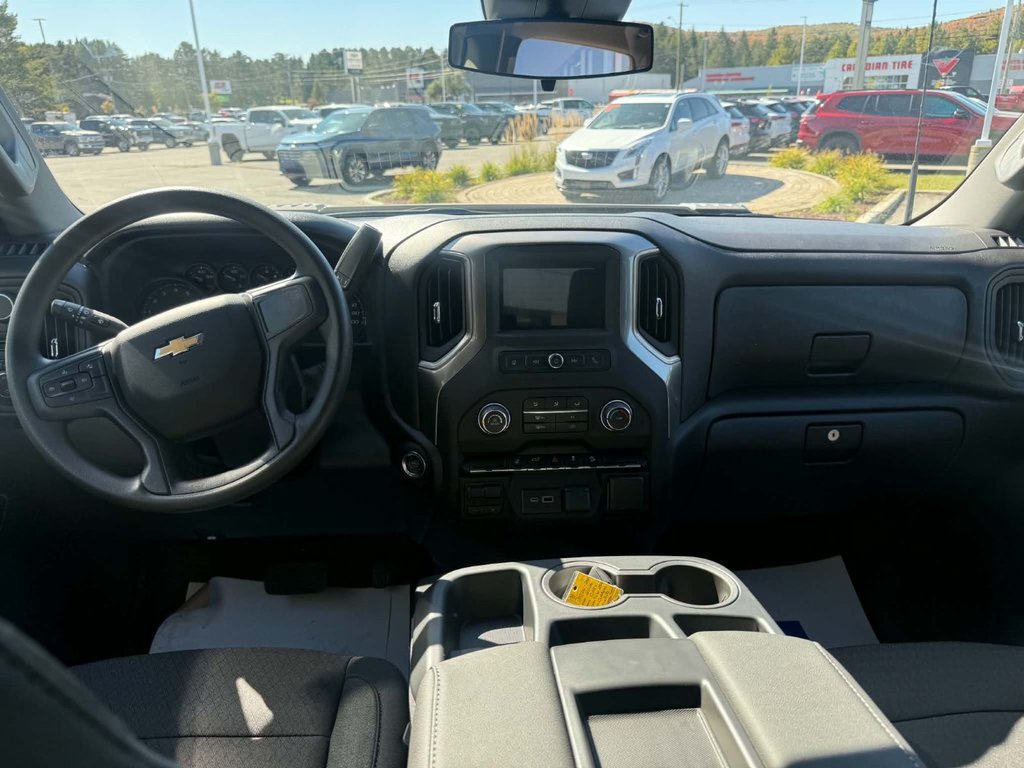 Chevrolet Silverado 2500 HD CUSTOM 2026 à Edmundston, Nouveau-Brunswick - 17 - w1024h768px