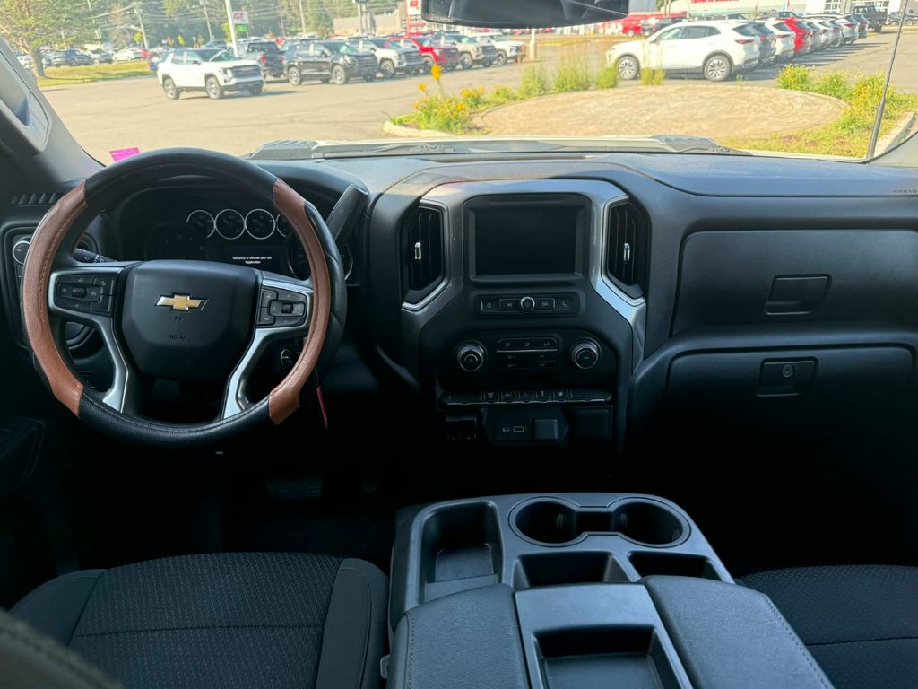 2022 Chevrolet Silverado 2500HD Custom in Edmundston, New Brunswick - 15 - w1024h768px