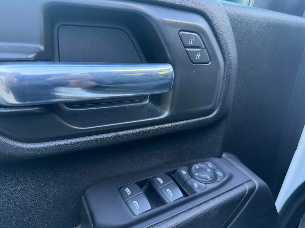 2022 Chevrolet Silverado 2500HD Custom in Edmundston, New Brunswick - 11 - w1024h768px