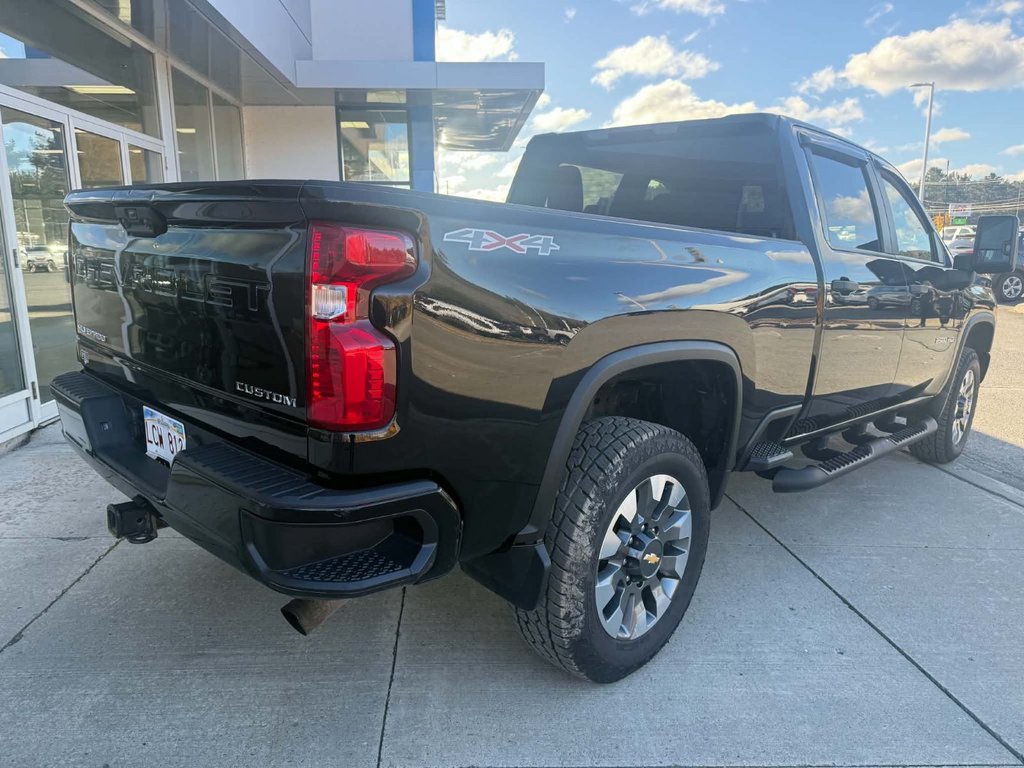 2022 Chevrolet Silverado 2500HD Custom in Edmundston, New Brunswick - 4 - w1024h768px