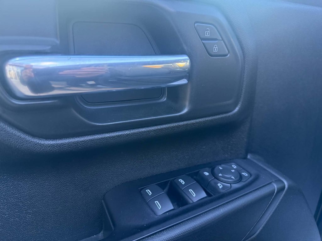 2022 Chevrolet Silverado 2500HD Custom in Edmundston, New Brunswick - 13 - w1024h768px