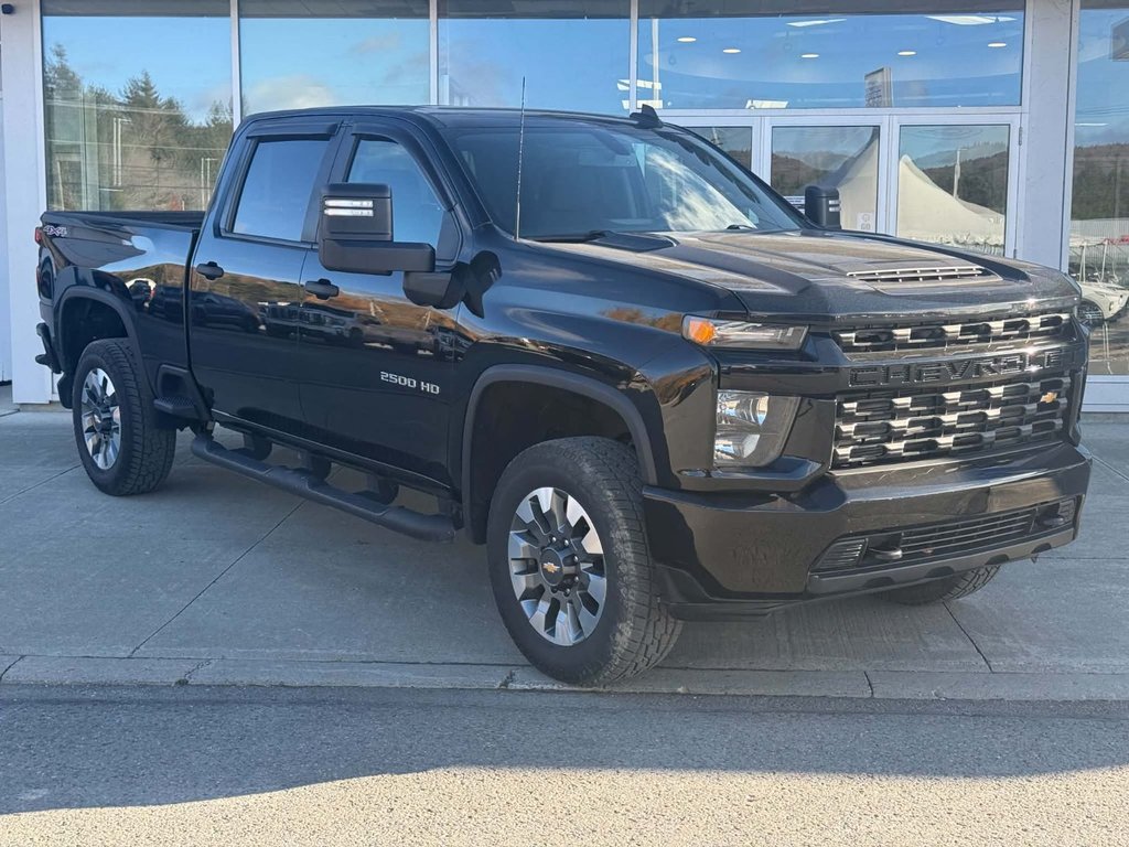 2022 Chevrolet Silverado 2500HD Custom in Edmundston, New Brunswick - 2 - w1024h768px