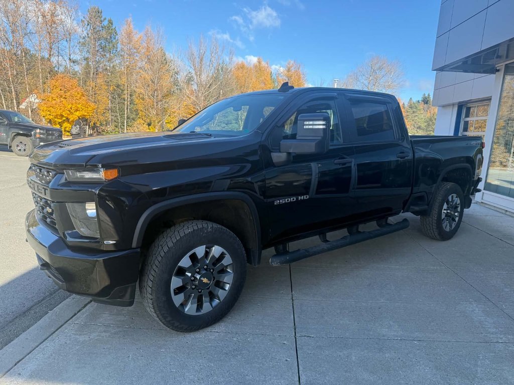 2022 Chevrolet Silverado 2500HD Custom in Edmundston, New Brunswick - 5 - w1024h768px