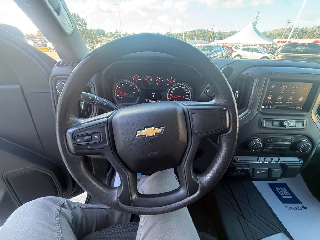 2022 Chevrolet Silverado 2500HD Custom in Edmundston, New Brunswick - 9 - w1024h768px