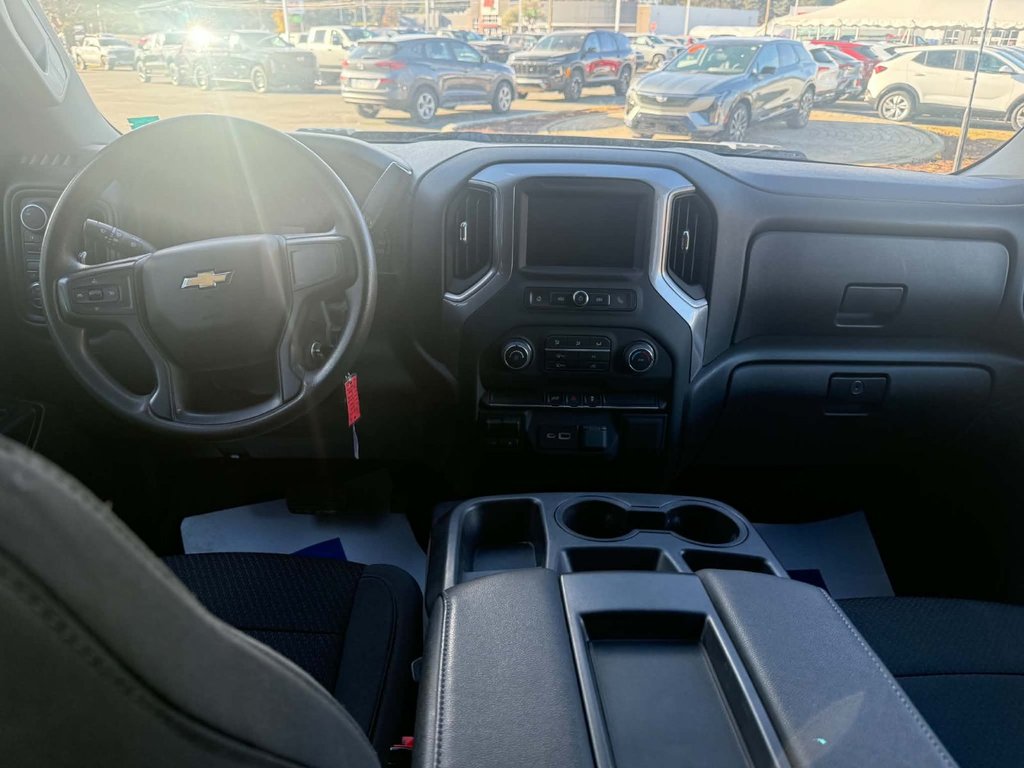 2022 Chevrolet Silverado 2500HD Custom in Edmundston, New Brunswick - 6 - w1024h768px