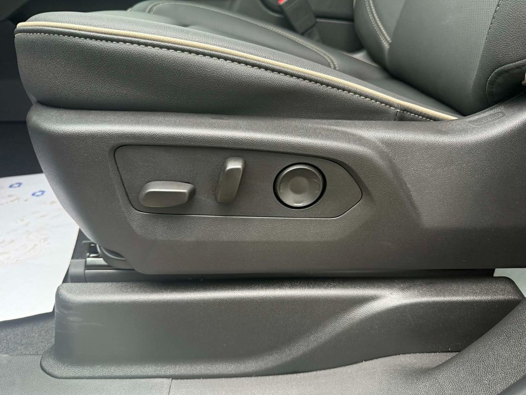 2026 Chevrolet Suburban Premier in Edmundston, New Brunswick - 15 - w1024h768px