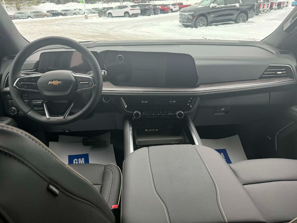 2026 Chevrolet Suburban Premier in Edmundston, New Brunswick - 8 - w1024h768px