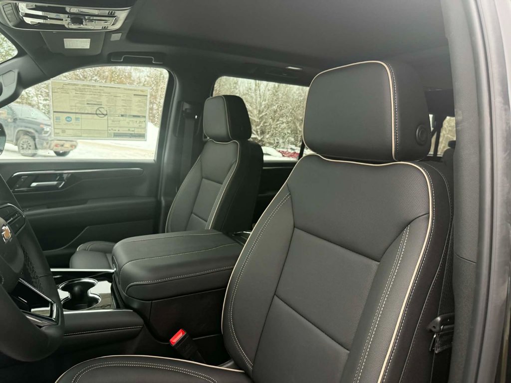 2026 Chevrolet Suburban Premier in Edmundston, New Brunswick - 16 - w1024h768px