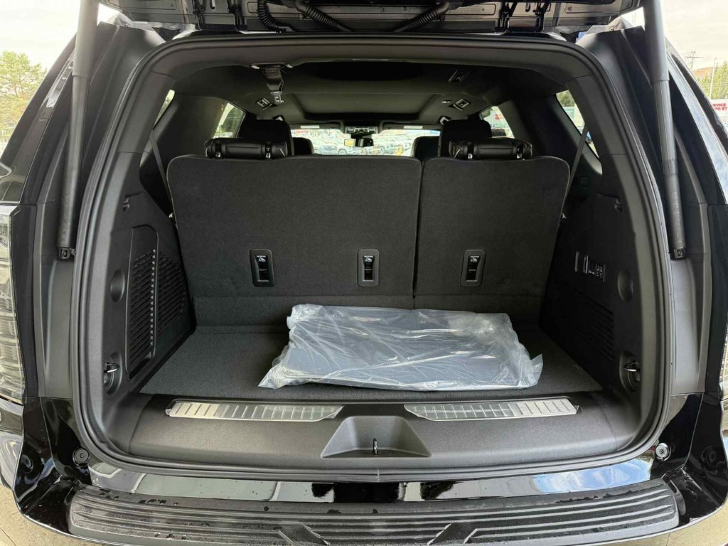 2026 Chevrolet Tahoe Premier in Edmundston, New Brunswick - 8 - w1024h768px