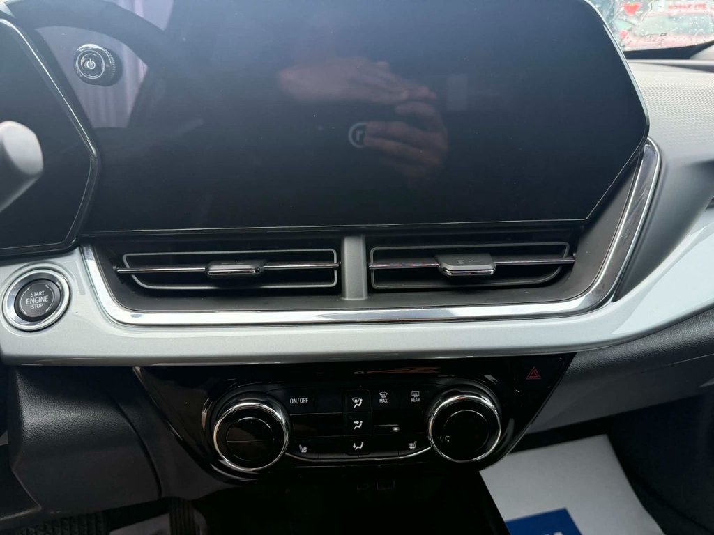 2025 Chevrolet Trax LT in Edmundston, New Brunswick - 8 - w1024h768px