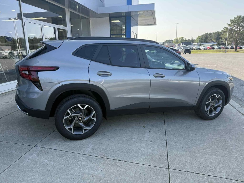 2025 Chevrolet Trax LT in Edmundston, New Brunswick - 5 - w1024h768px