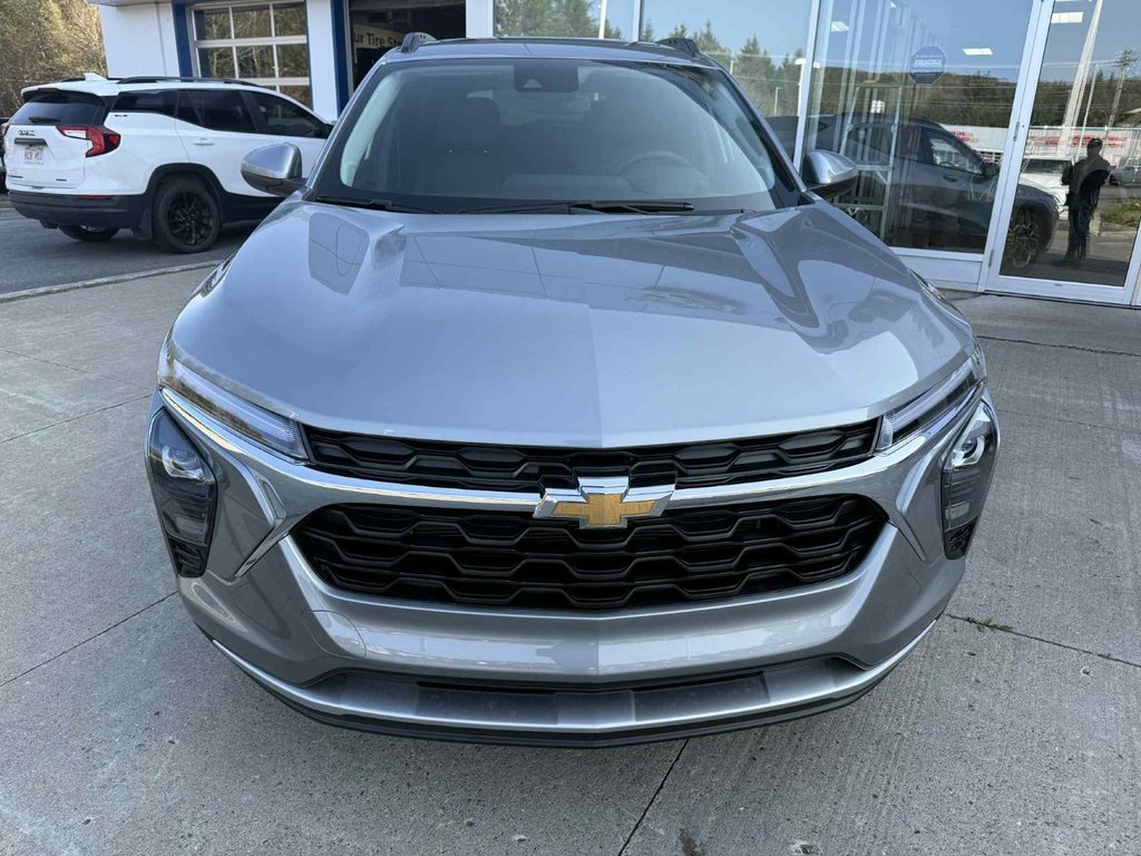 2025 Chevrolet Trax LT in Edmundston, New Brunswick - 3 - w1024h768px