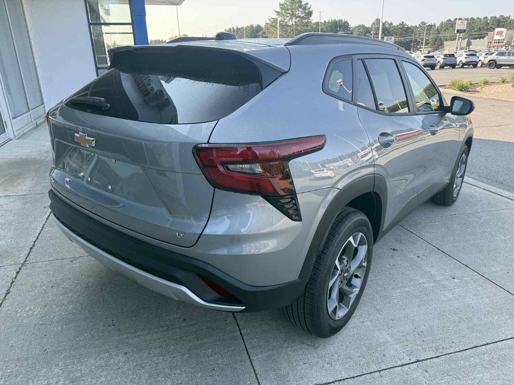 2025 Chevrolet Trax LT in Edmundston, New Brunswick - 6 - w1024h768px
