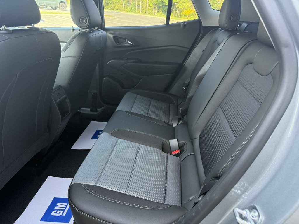 2025 Chevrolet Trax LT in Edmundston, New Brunswick - 10 - w1024h768px