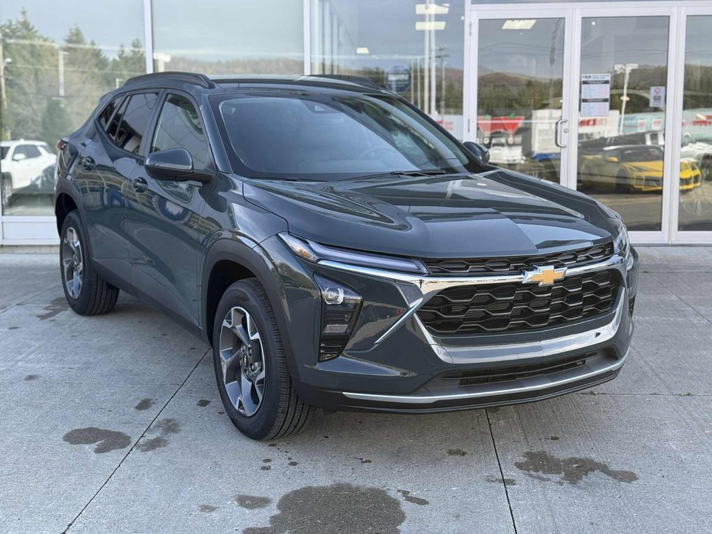 2025 Chevrolet Trax LT in Edmundston, New Brunswick - 2 - w1024h768px
