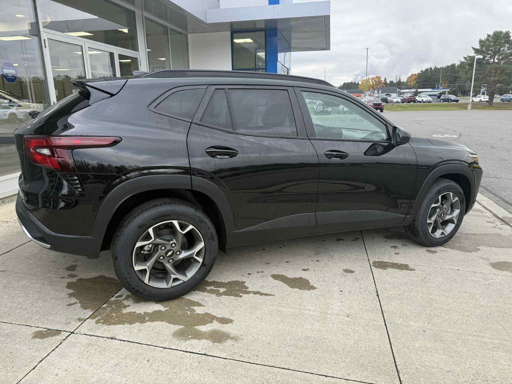 2025 Chevrolet Trax LT in Edmundston, New Brunswick - 5 - w1024h768px