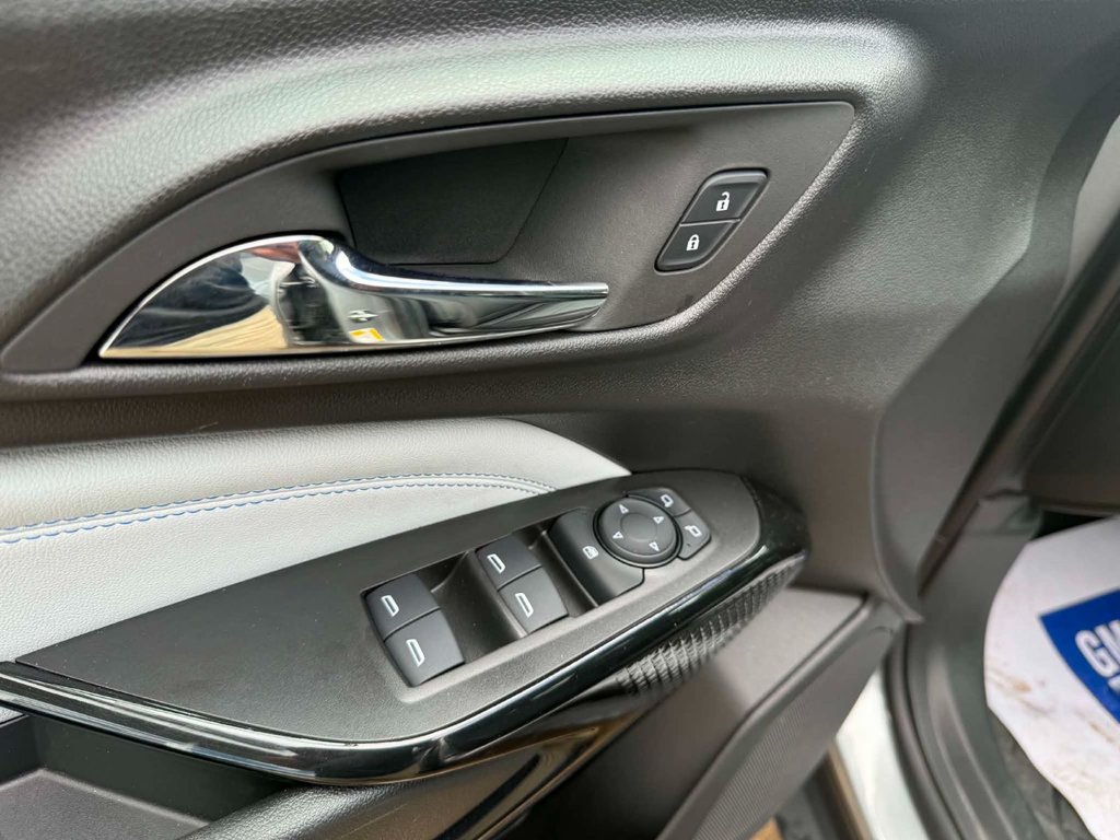 2025 Chevrolet Trax LT in Edmundston, New Brunswick - 9 - w1024h768px