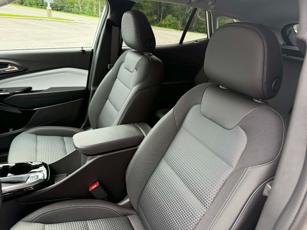 2026 Chevrolet Trax LT in Edmundston, New Brunswick - 10 - w1024h768px