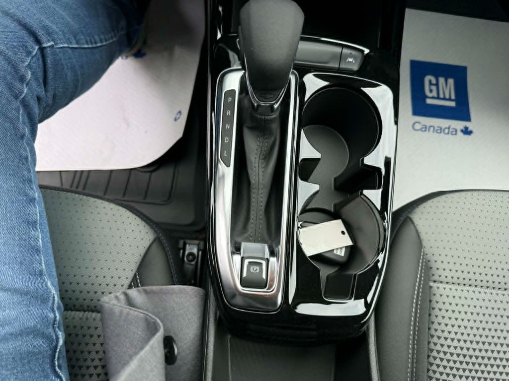 2026 Chevrolet Trax LT in Edmundston, New Brunswick - 8 - w1024h768px
