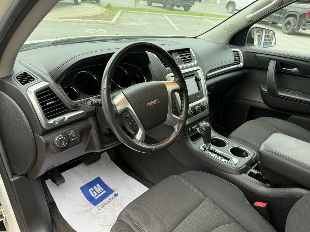 2013 GMC Acadia SLE2 in Edmundston, New Brunswick - 9 - w1024h768px