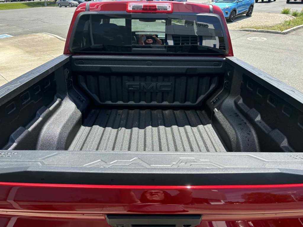 2025 GMC Canyon ELEVATION in Edmundston, New Brunswick - 7 - w1024h768px