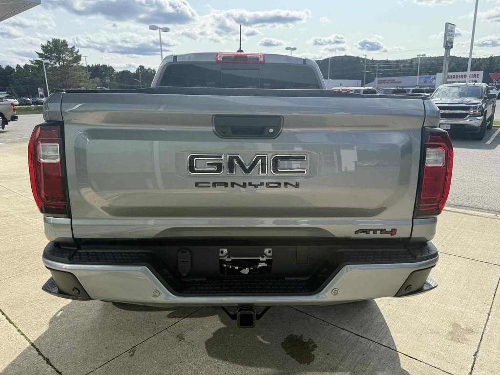 2026 GMC Canyon AT4 in Edmundston, New Brunswick - 7 - w1024h768px