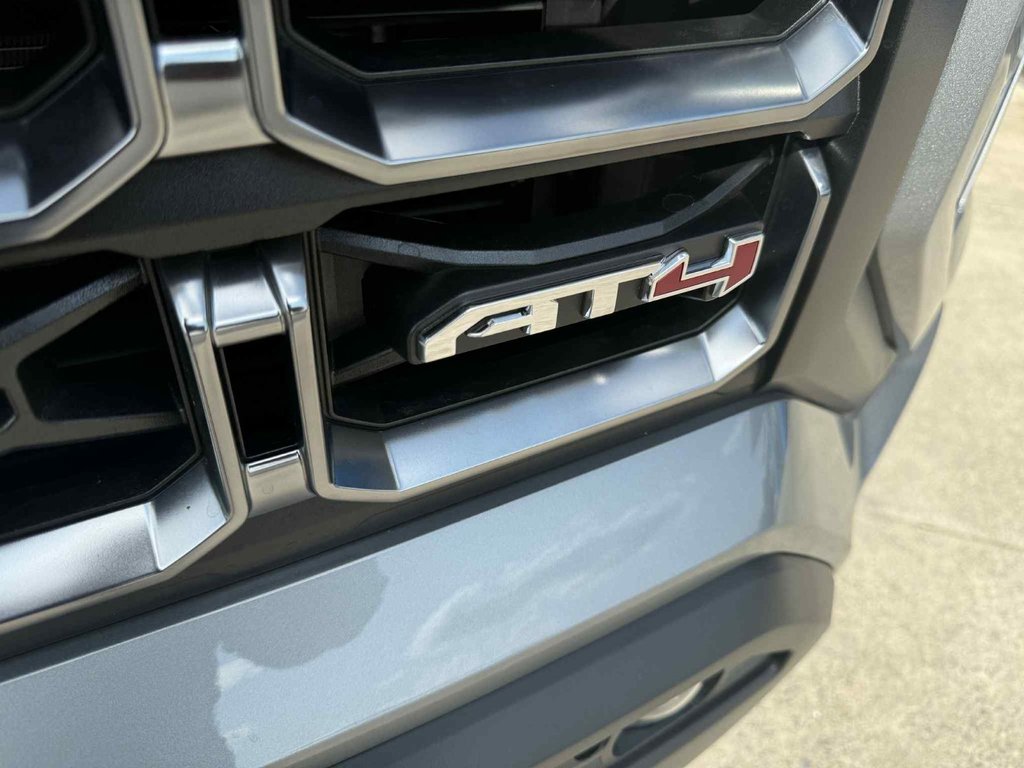 2026 GMC Canyon AT4 in Edmundston, New Brunswick - 16 - w1024h768px