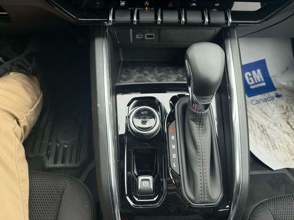 2026 GMC Canyon ELEVATION in Edmundston, New Brunswick - 12 - w1024h768px
