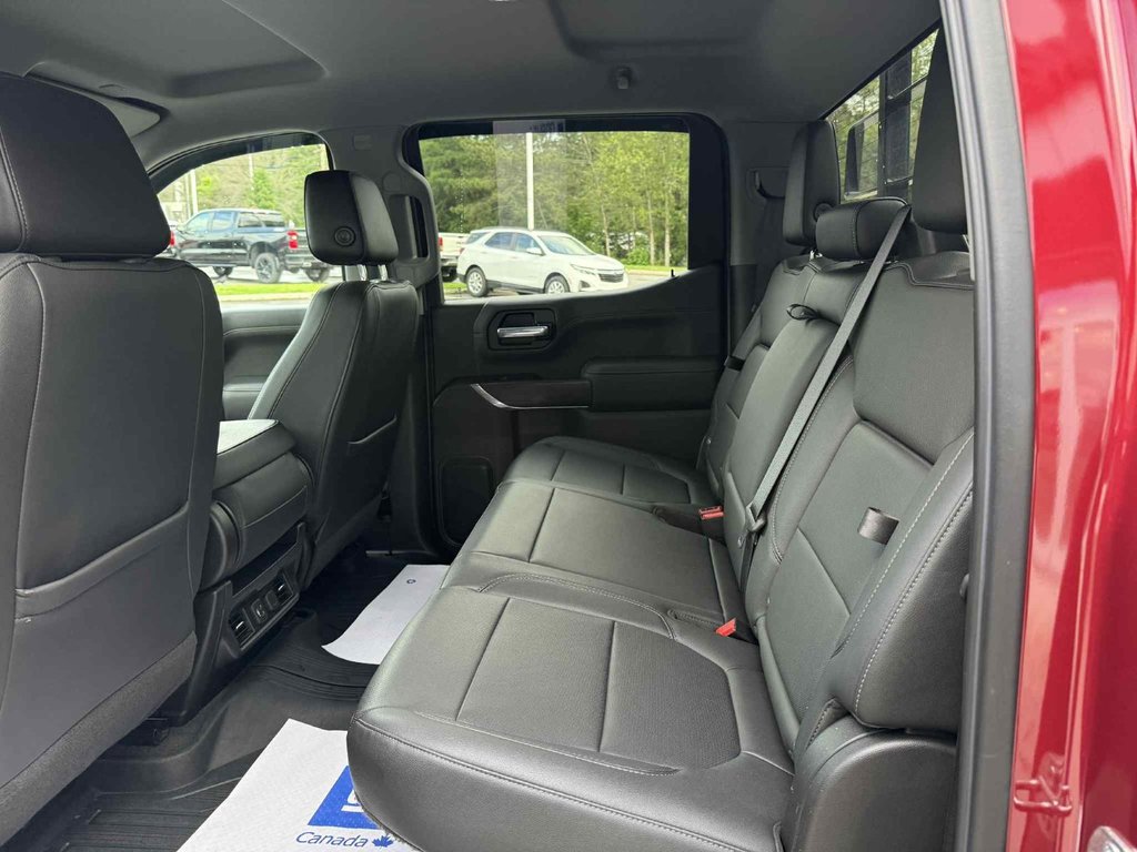 2019 GMC Sierra 1500 SLT in Edmundston, New Brunswick - 10 - w1024h768px