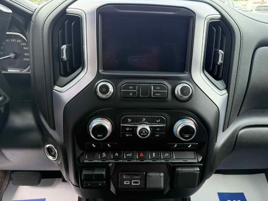 2019 GMC Sierra 1500 SLT in Edmundston, New Brunswick - 14 - w1024h768px