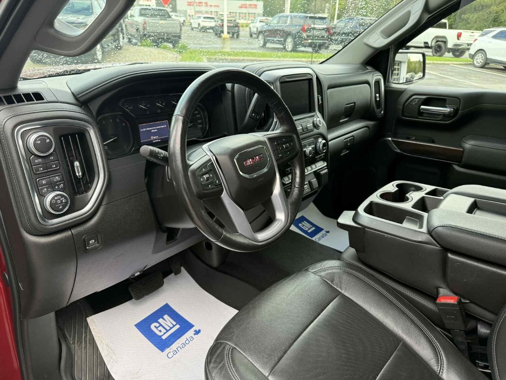 2019 GMC Sierra 1500 SLT in Edmundston, New Brunswick - 16 - w1024h768px