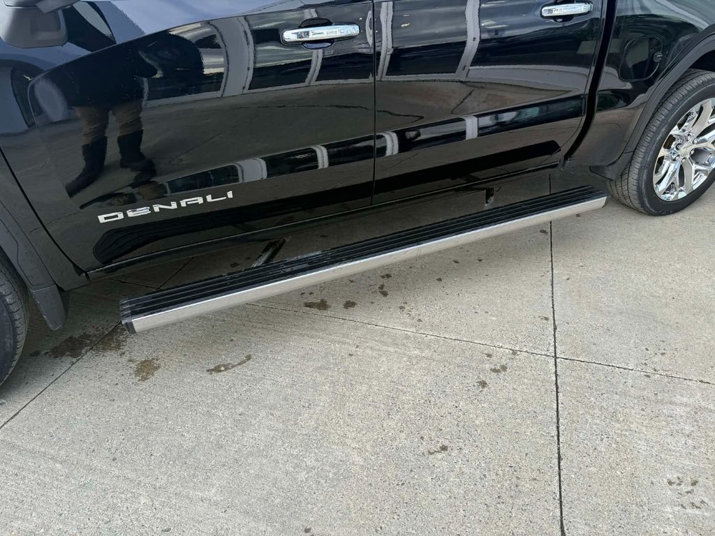 2019 GMC Sierra 1500 Denali in Edmundston, New Brunswick - 14 - w1024h768px